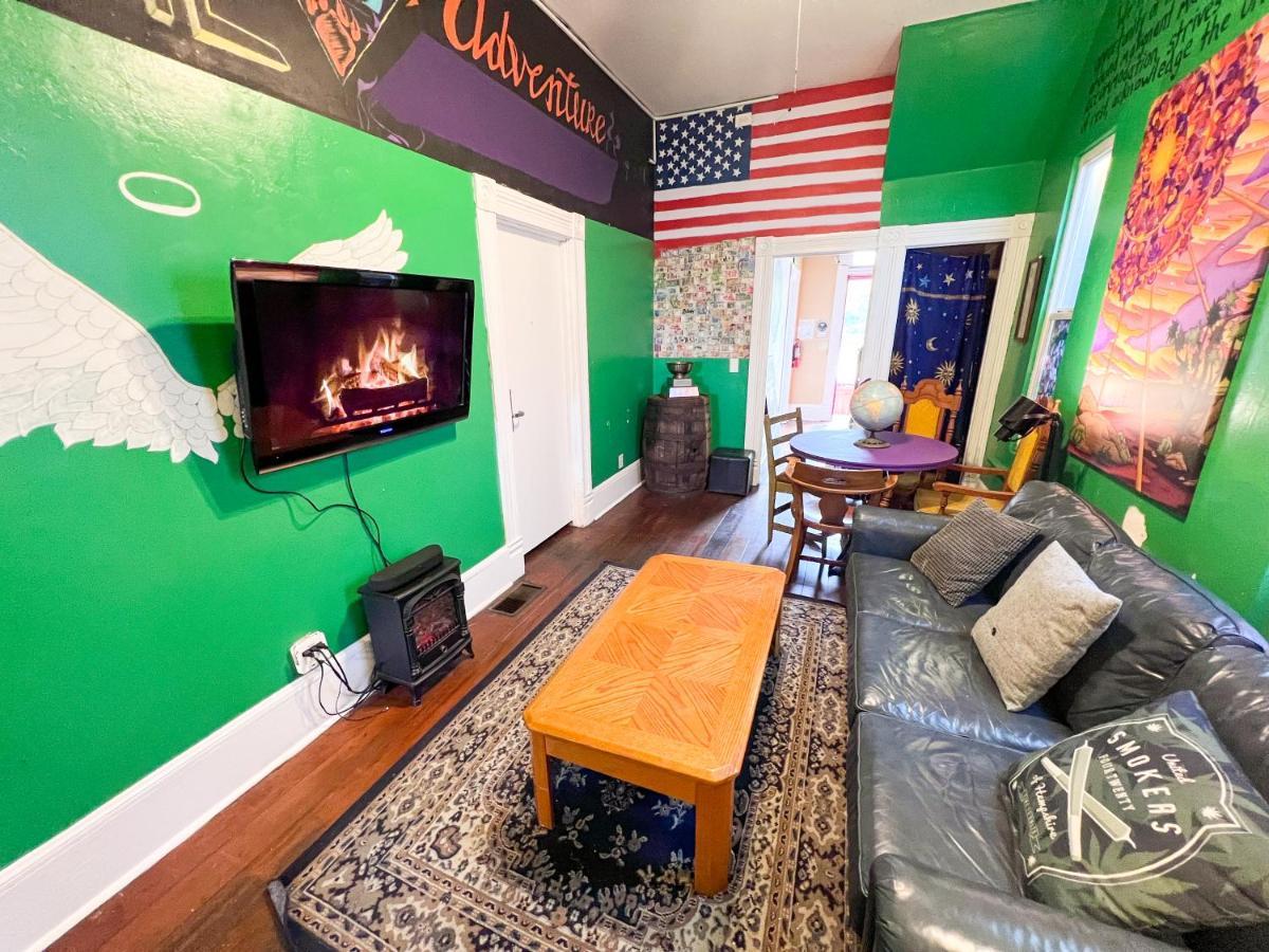 Ith San Diego Adventure Hostel (Adults Only) المظهر الخارجي الصورة